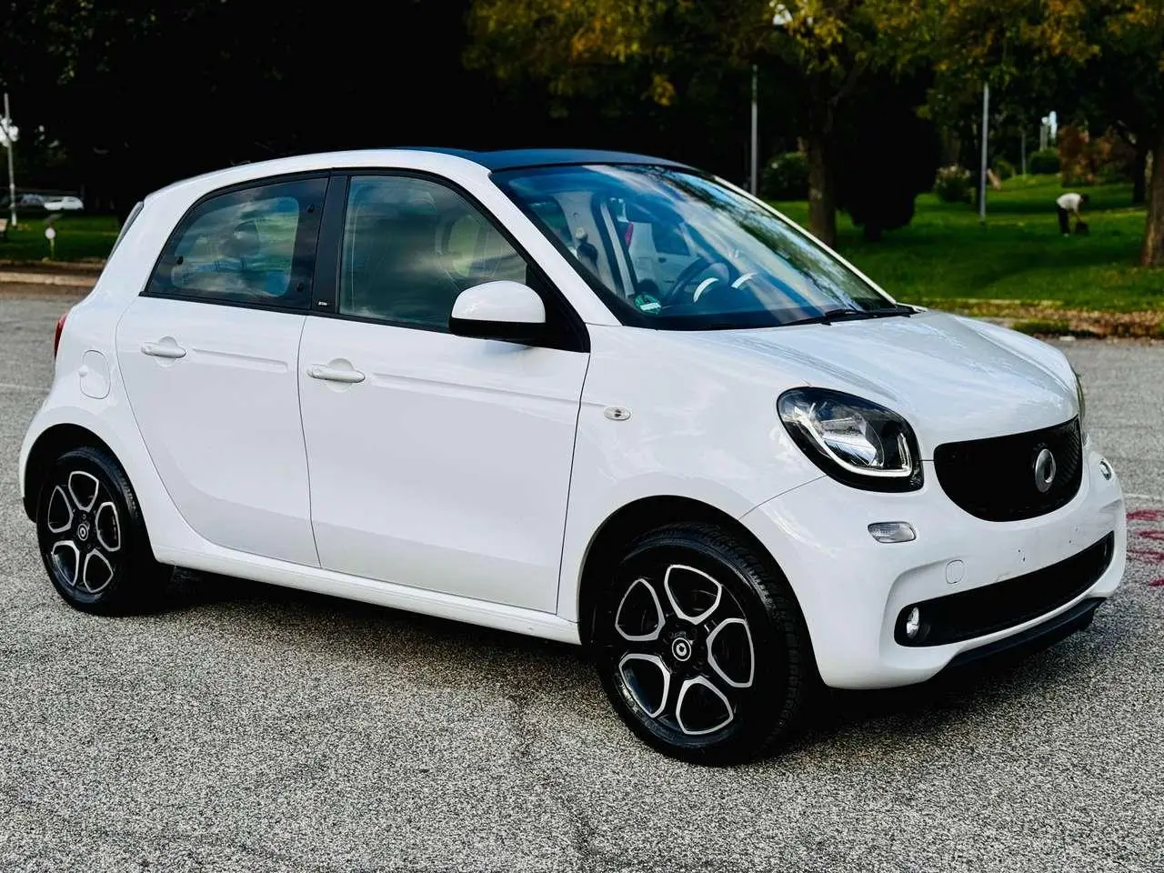 Photo 1 : Smart Forfour 2015 Essence