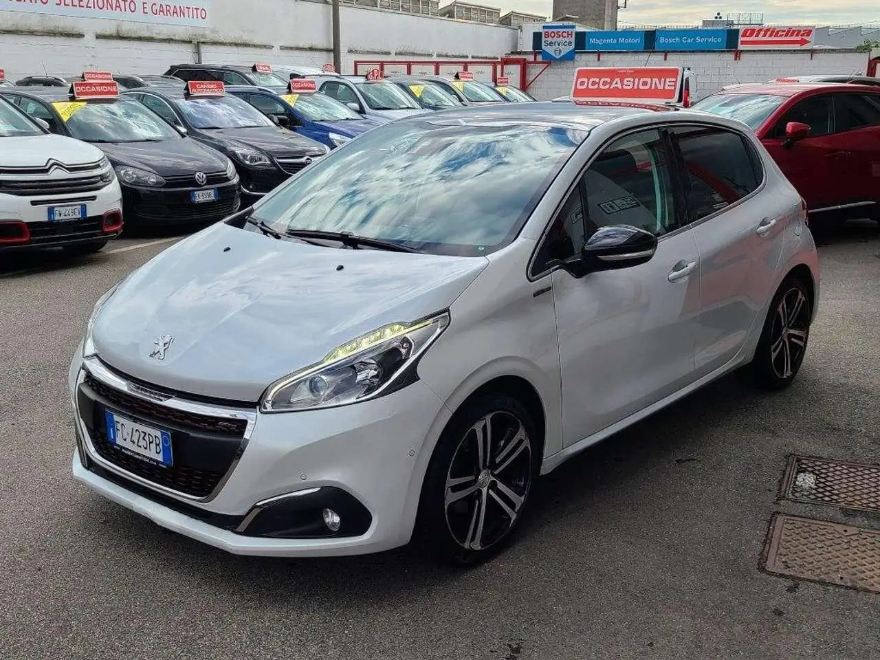 Photo 1 : Peugeot 208 2016 Petrol