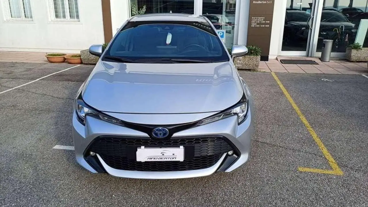 Photo 1 : Toyota Corolla 2019 Hybride