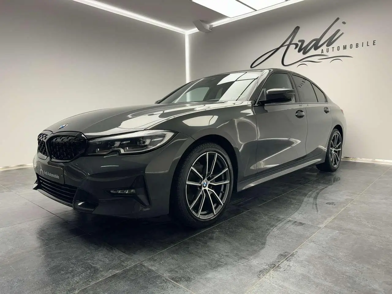 Photo 1 : Bmw Serie 3 2019 Diesel