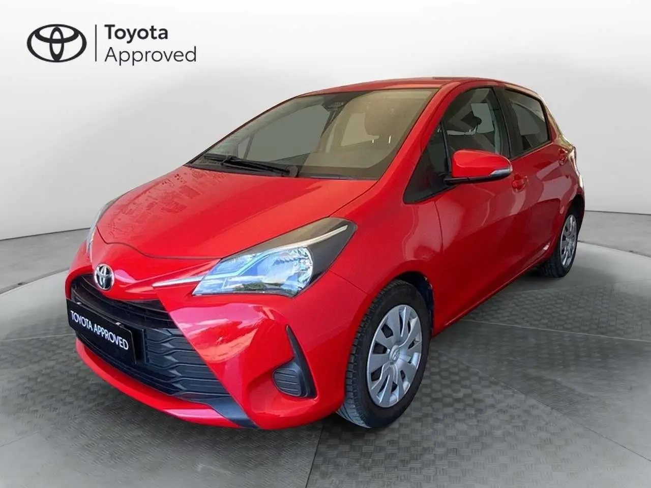 Photo 1 : Toyota Yaris 2020 Petrol