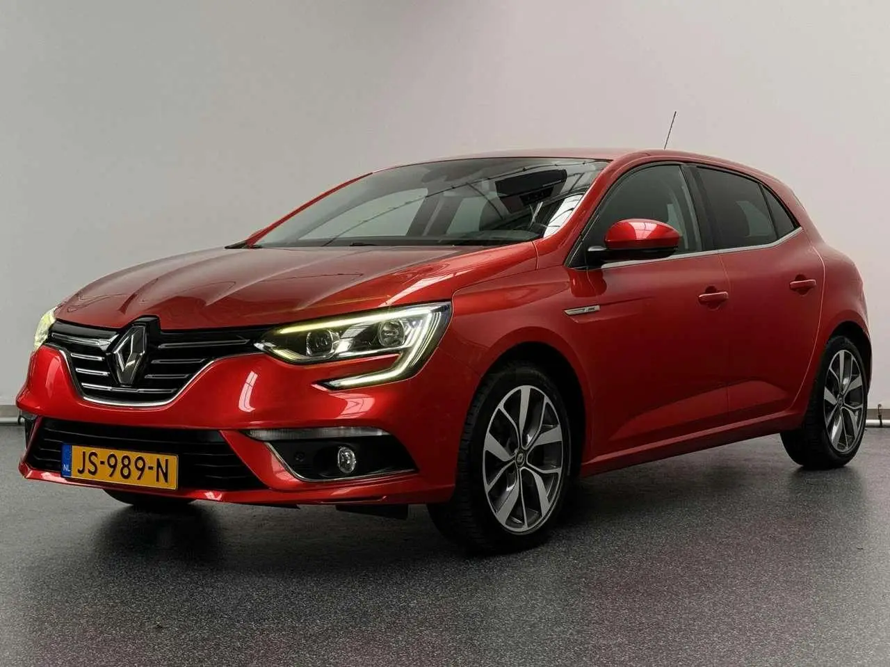 Photo 1 : Renault Megane 2016 Petrol