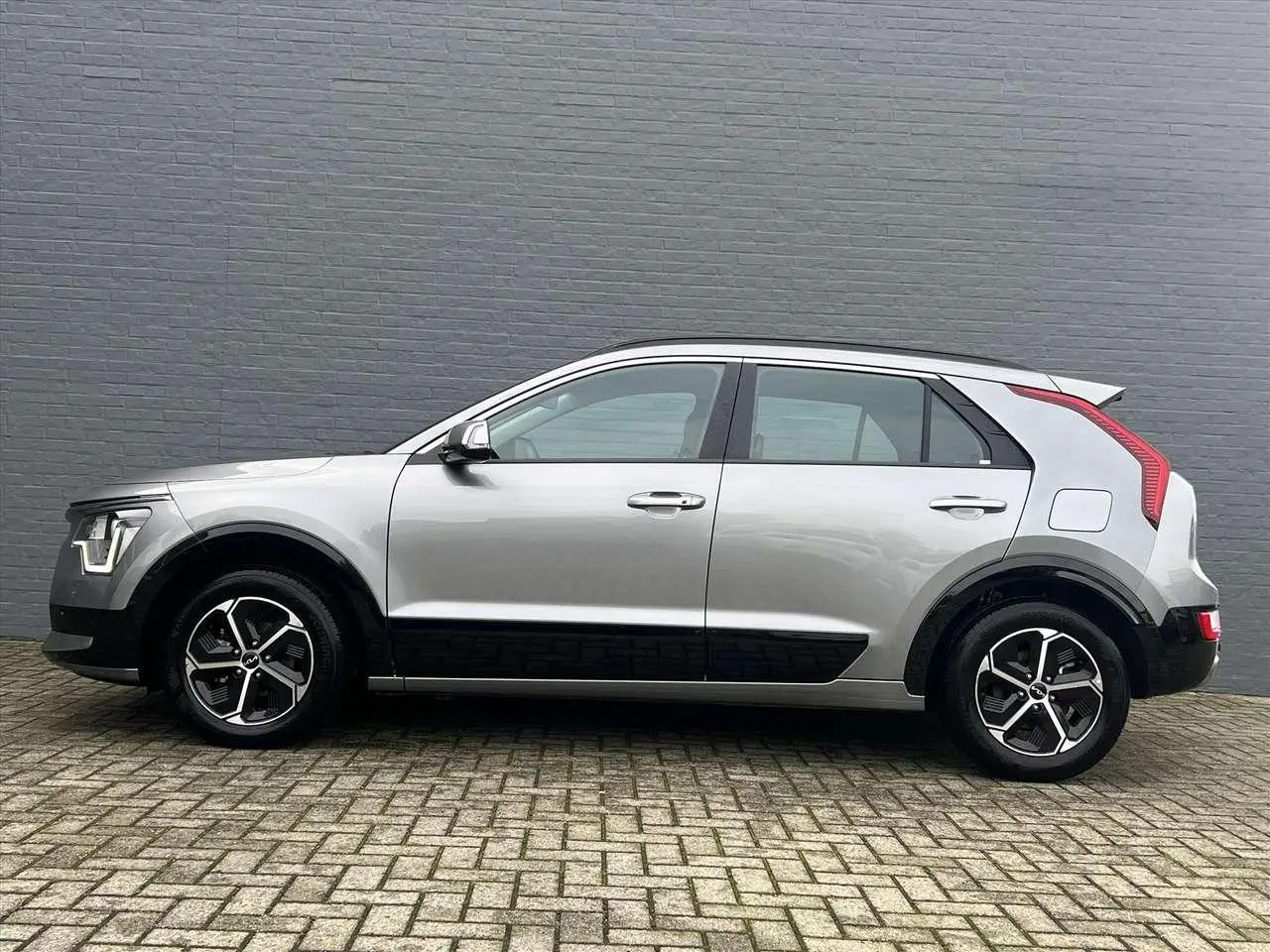 Photo 1 : Kia Niro 2024 Hybrid