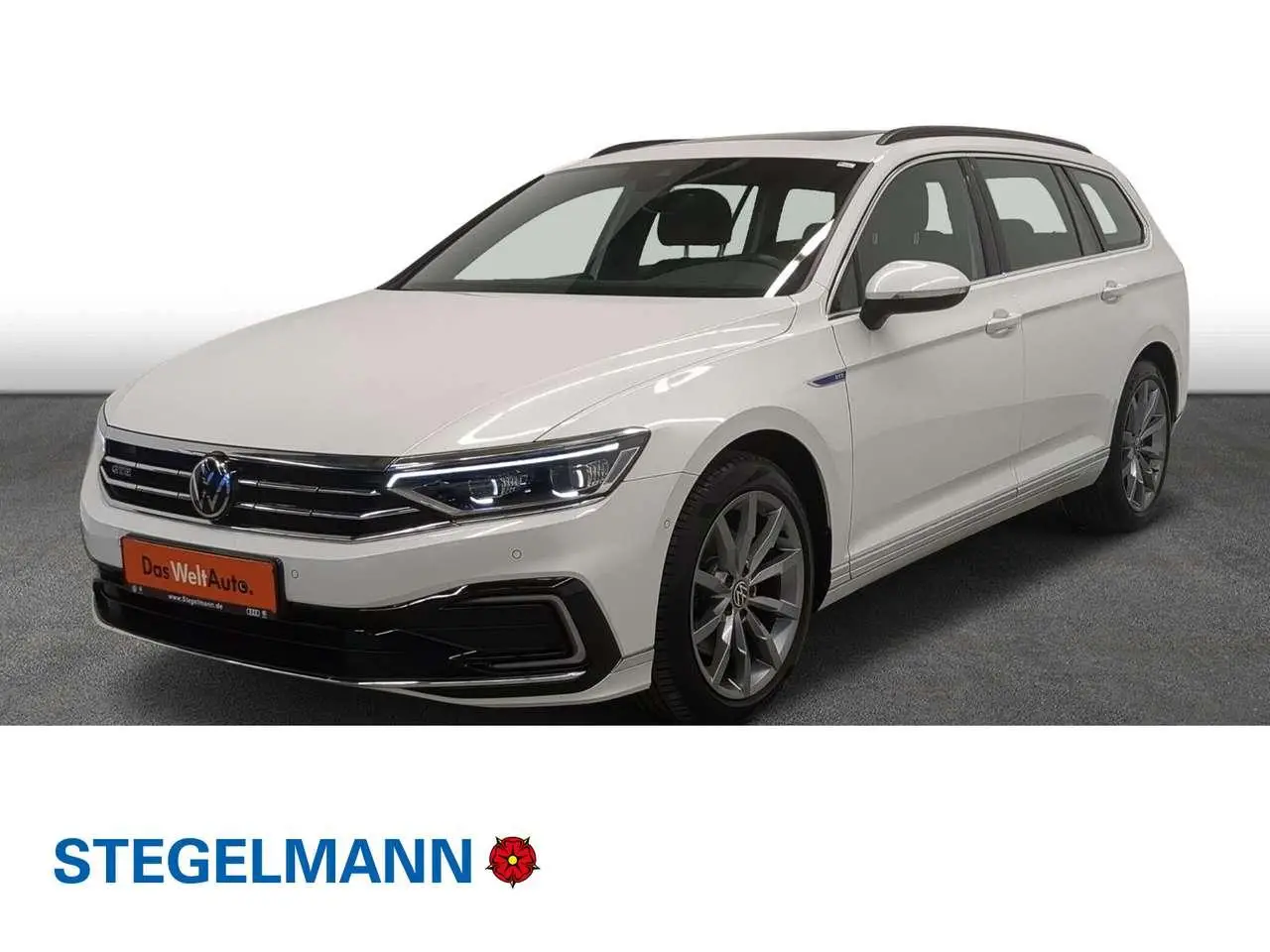 Photo 1 : Volkswagen Passat 2021 Hybride