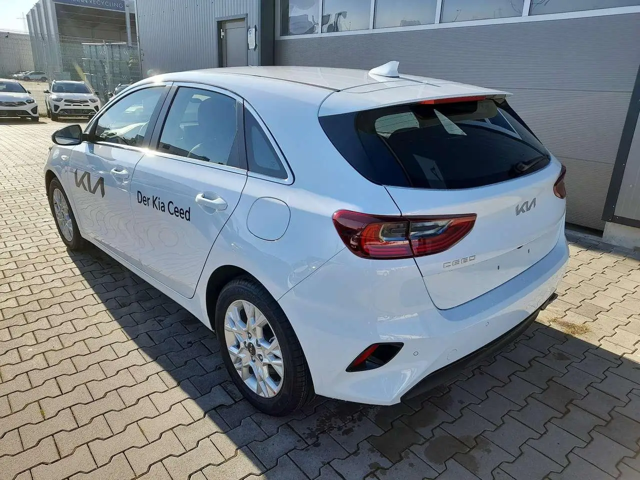 Photo 1 : Kia Ceed 2024 Petrol