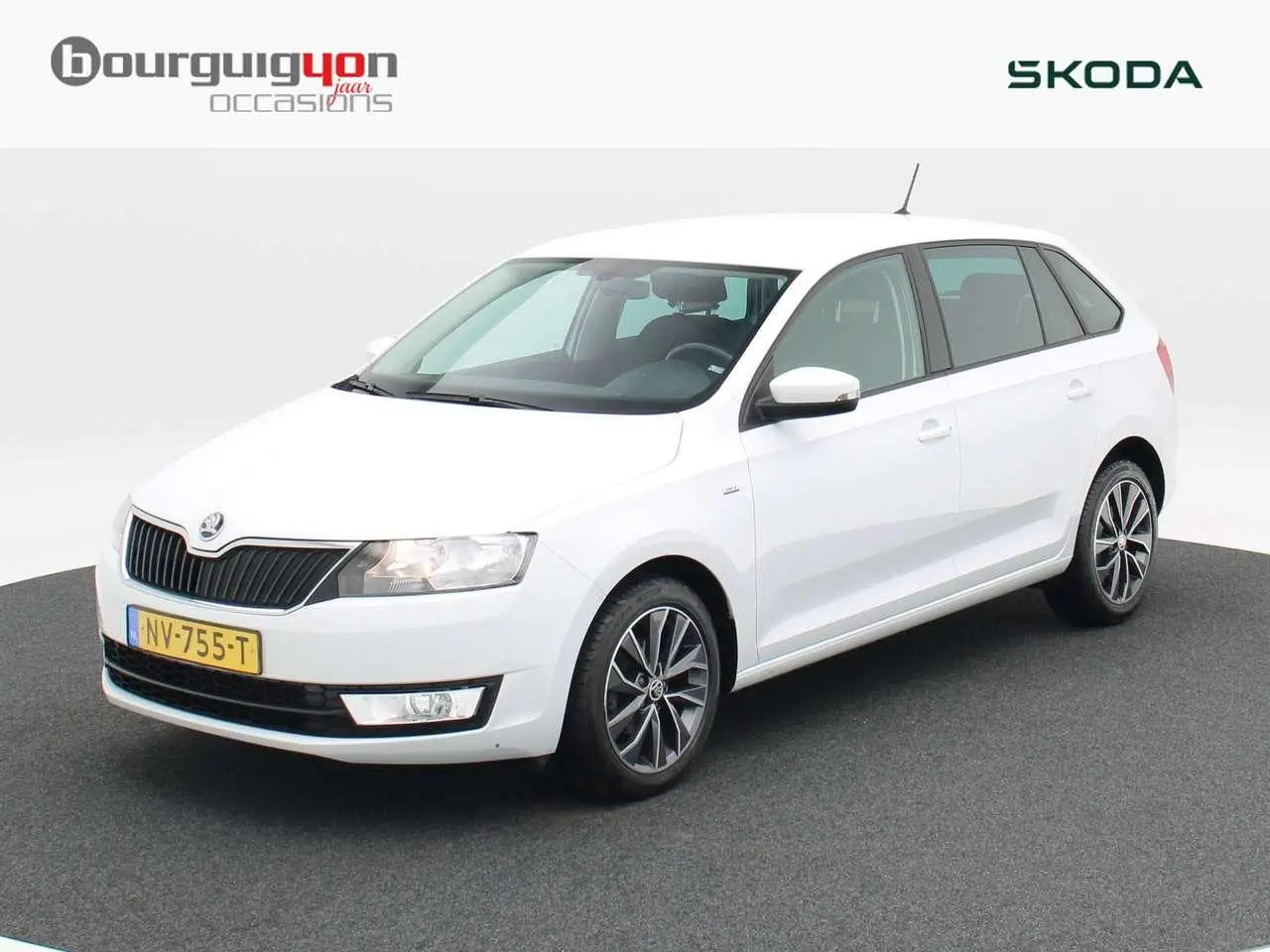 Photo 1 : Skoda Rapid 2017 Petrol