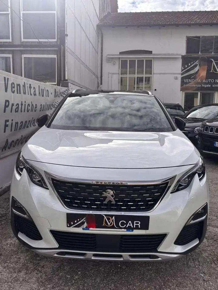 Photo 1 : Peugeot 3008 2019 Diesel