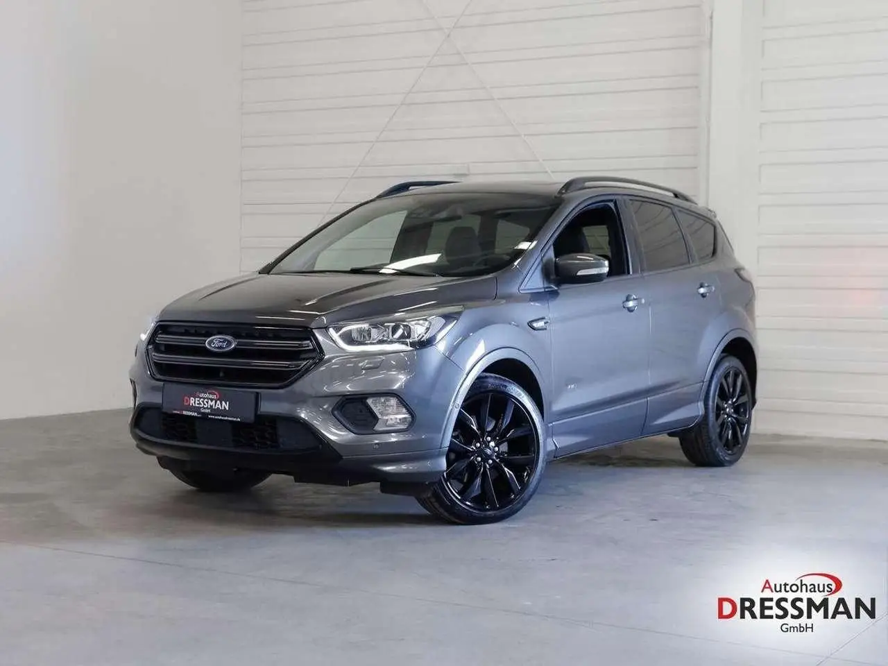 Photo 1 : Ford Kuga 2017 Petrol