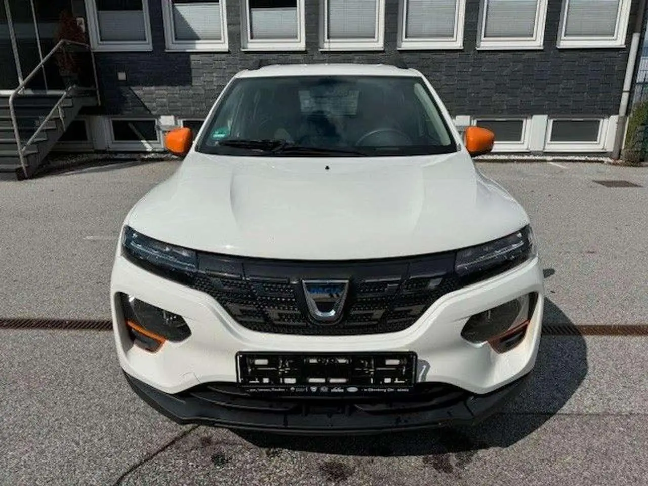 Photo 1 : Dacia Spring 2022 Electric