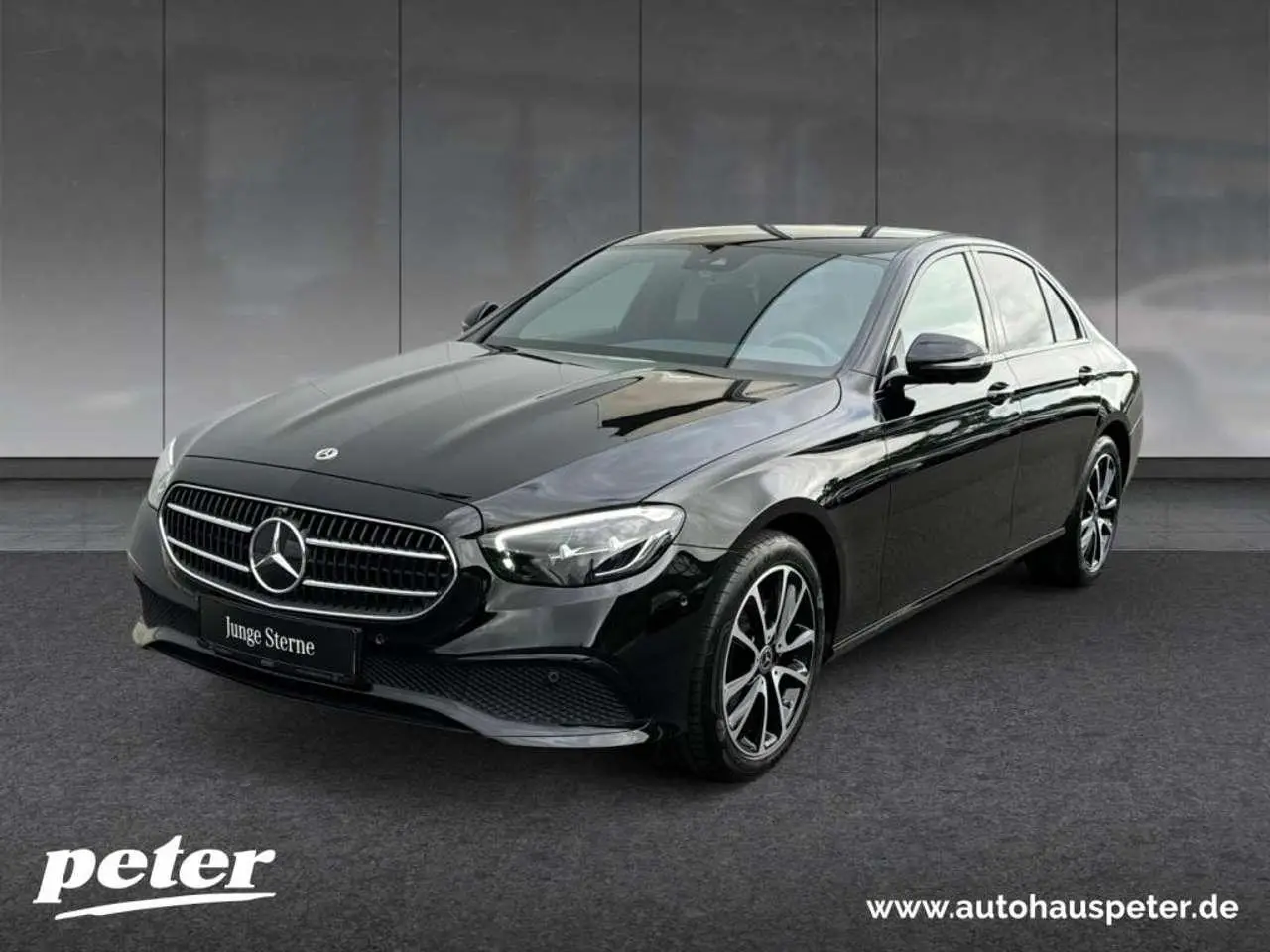 Photo 1 : Mercedes-benz Classe E 2023 Essence