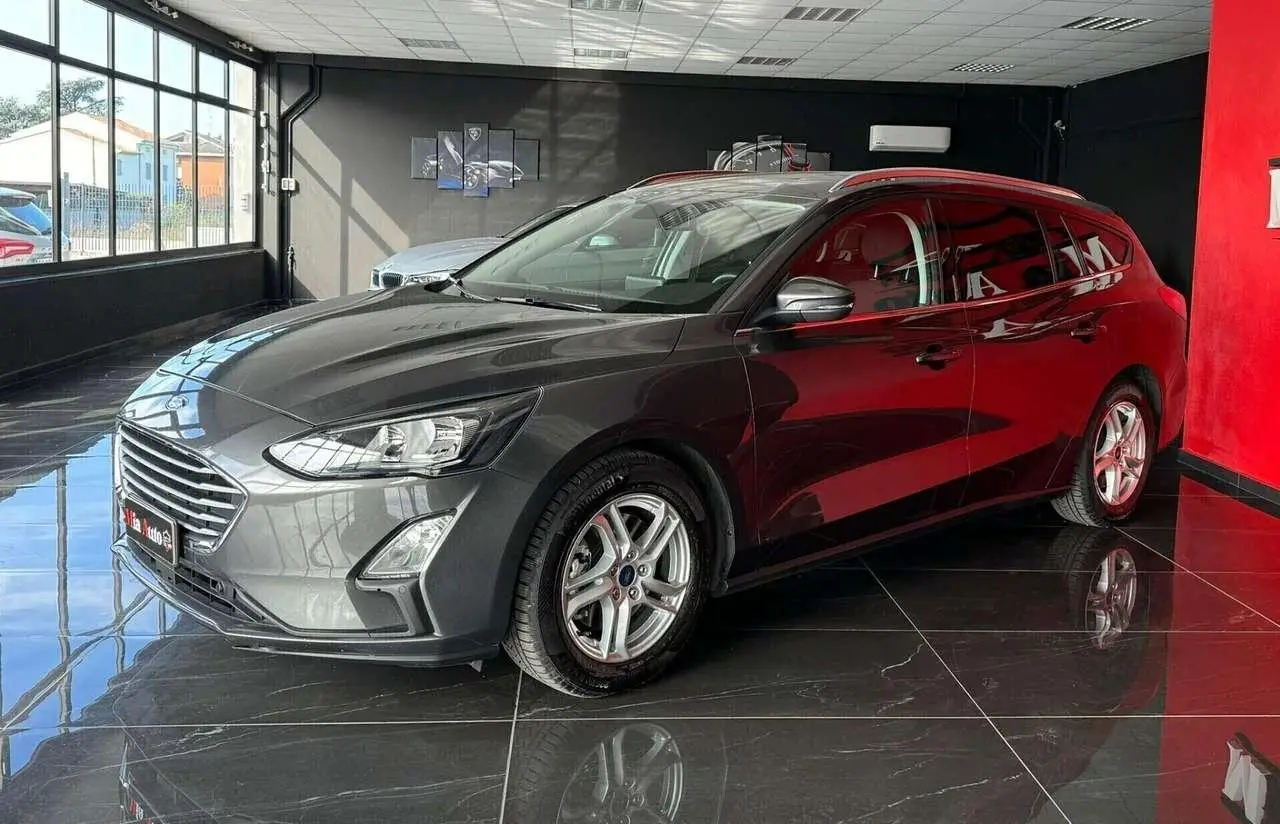 Photo 1 : Ford Focus 2020 Diesel