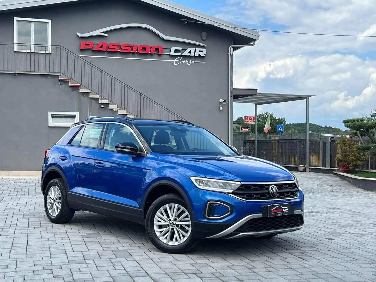 Photo 1 : Volkswagen T-roc 2023 Diesel