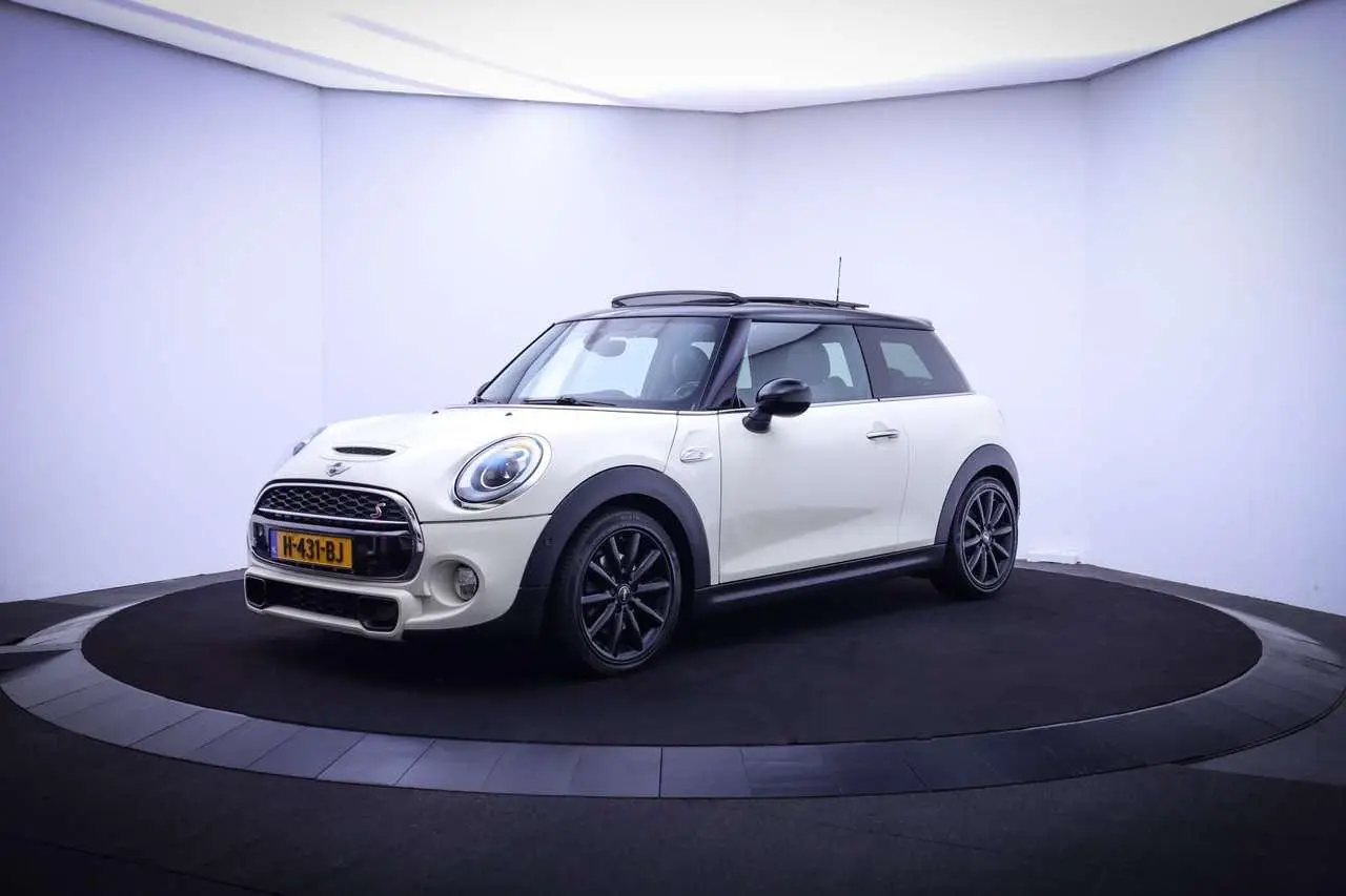 Photo 1 : Mini Cooper 2015 Essence