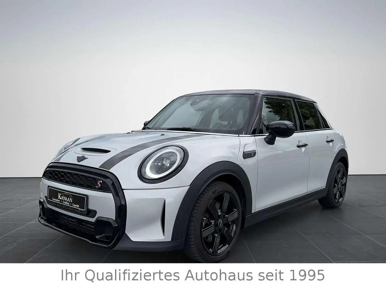 Photo 1 : Mini Cooper 2021 Petrol