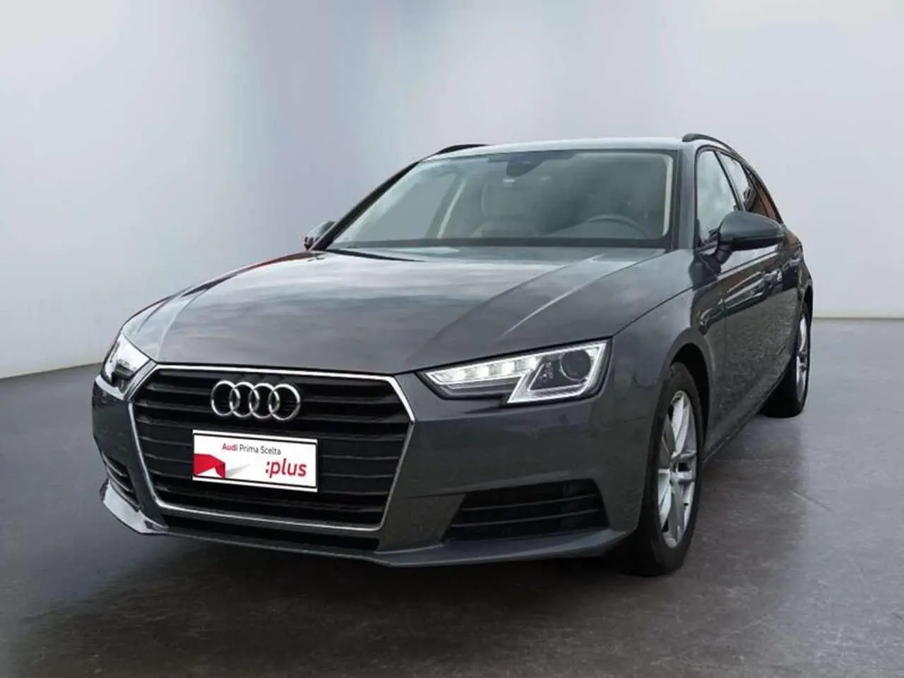 Photo 1 : Audi A4 2017 Petrol