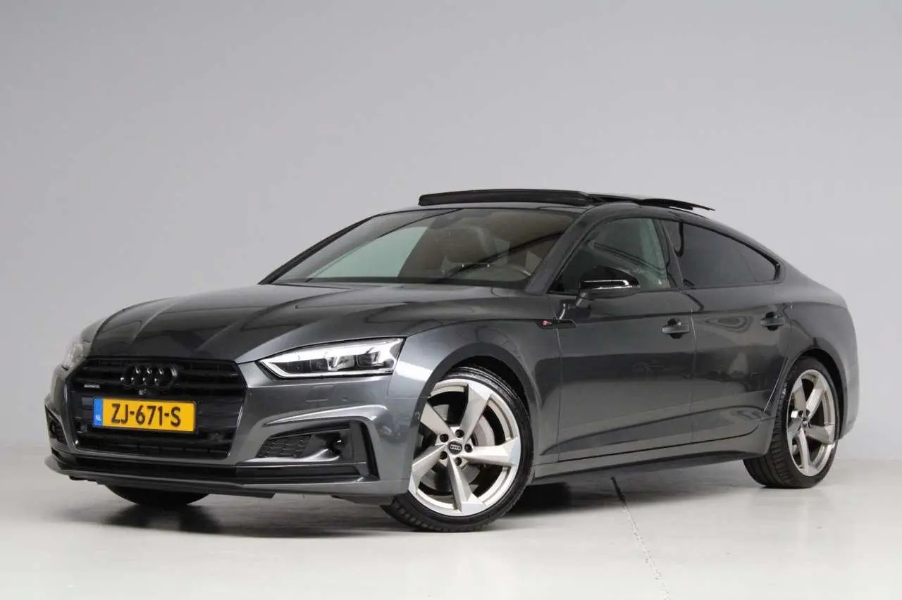 Photo 1 : Audi A5 2017 Diesel