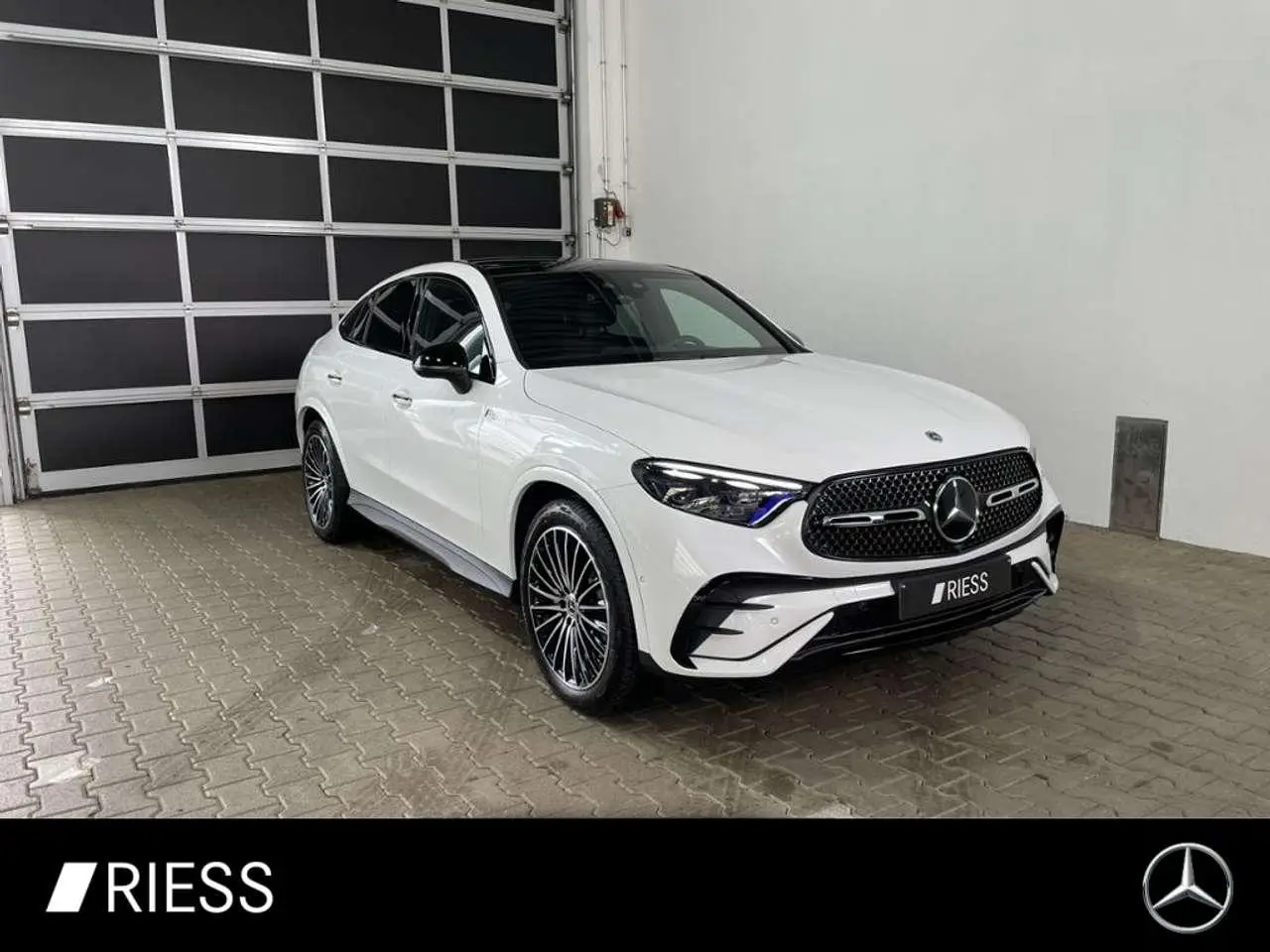 Photo 1 : Mercedes-benz Classe Glc 2024 Petrol