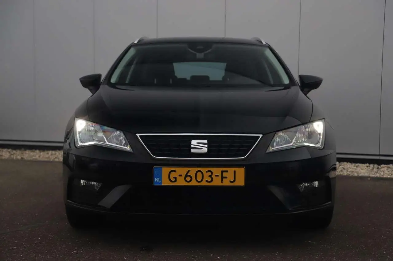 Photo 1 : Seat Leon 2019 Petrol