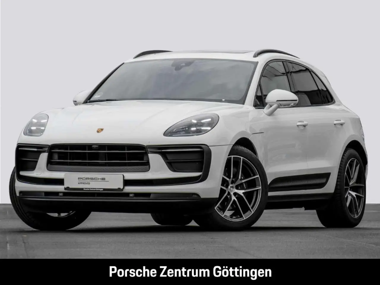 Photo 1 : Porsche Macan 2022 Essence