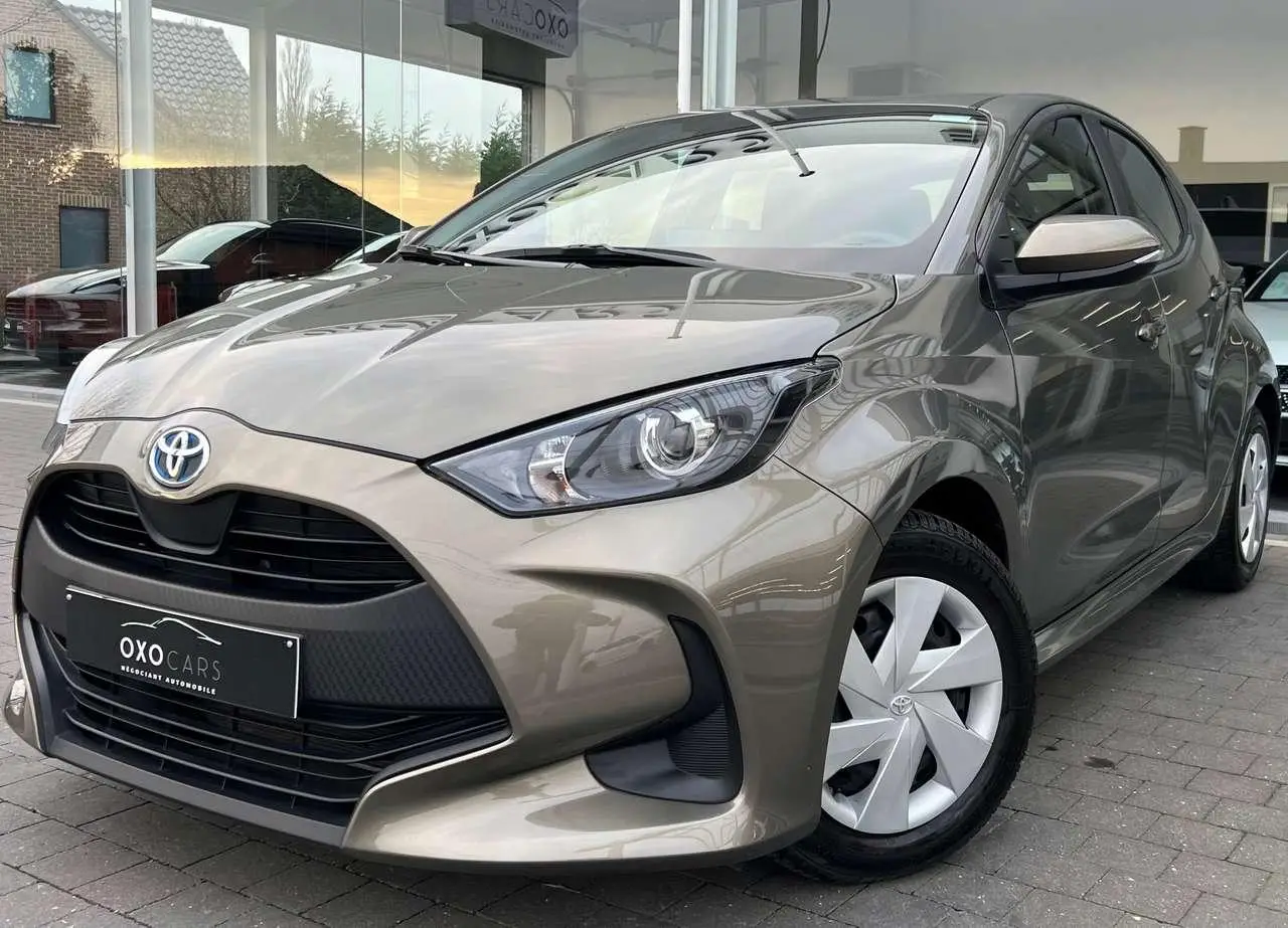 Photo 1 : Toyota Yaris 2021 Petrol