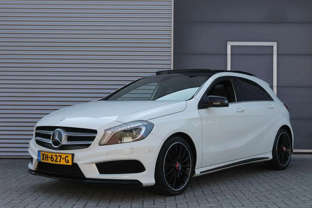 Photo 1 : Mercedes-benz Classe A 2015 Petrol