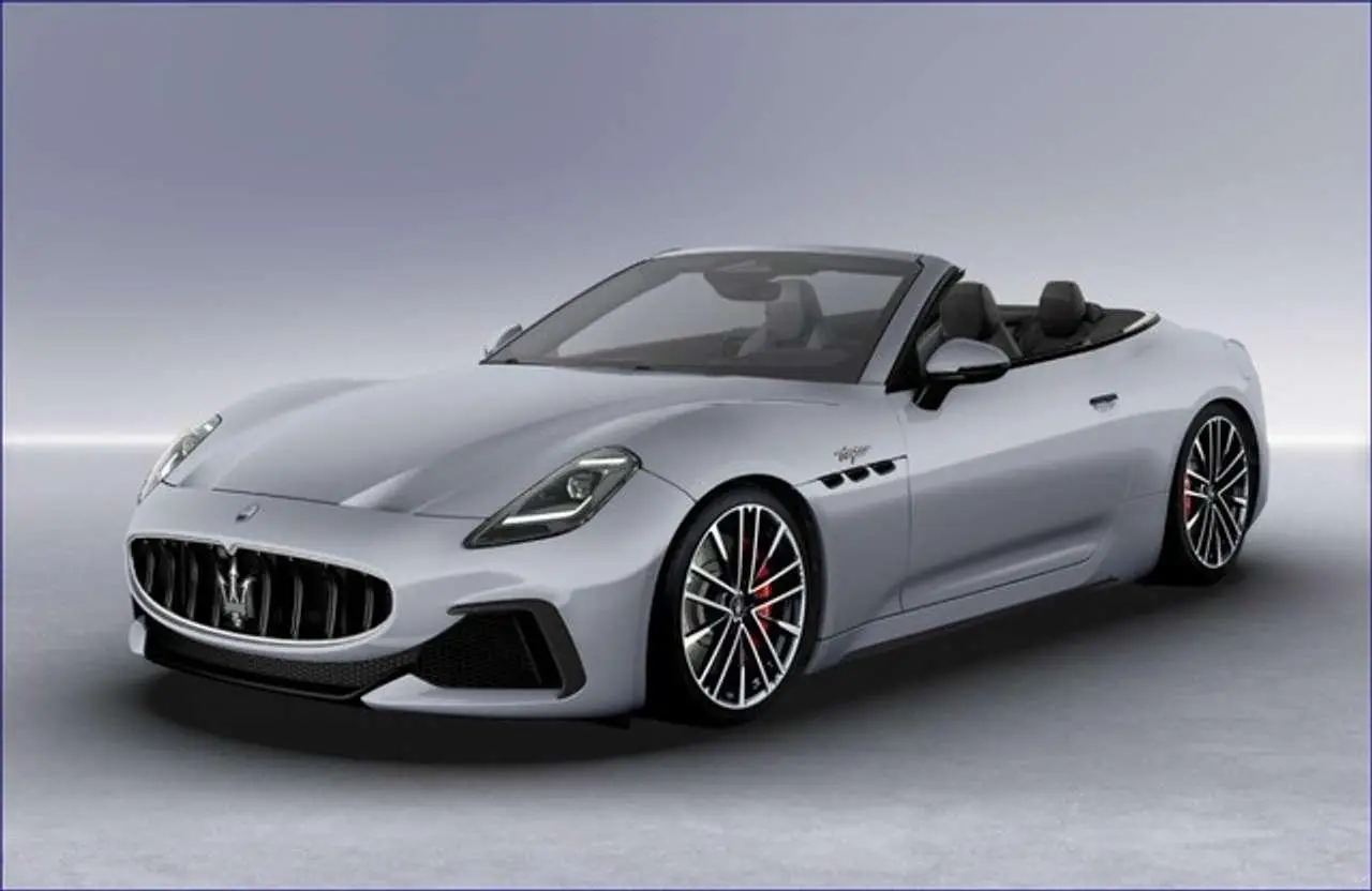 Photo 1 : Maserati Grancabrio 2024 Essence