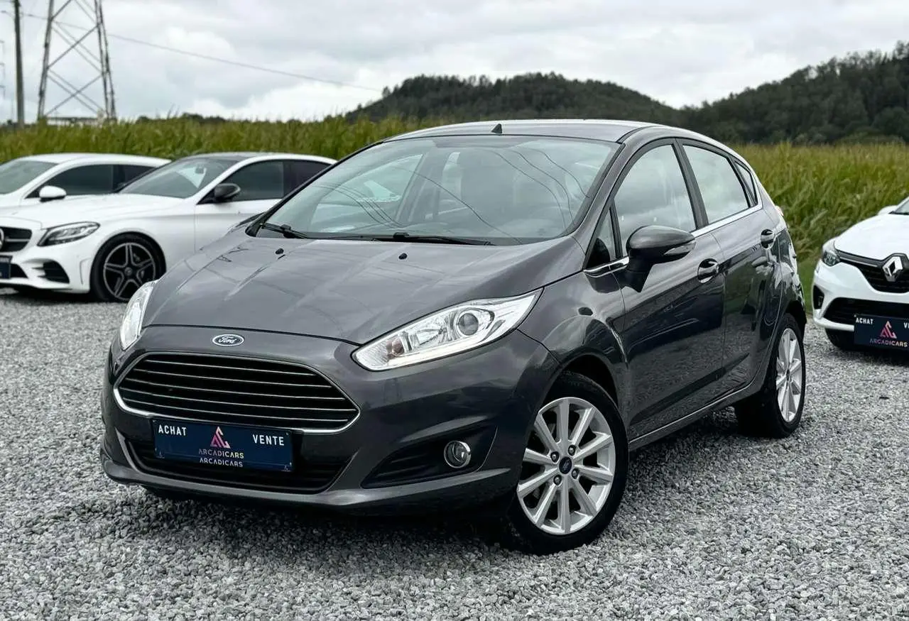 Photo 1 : Ford Fiesta 2017 Essence