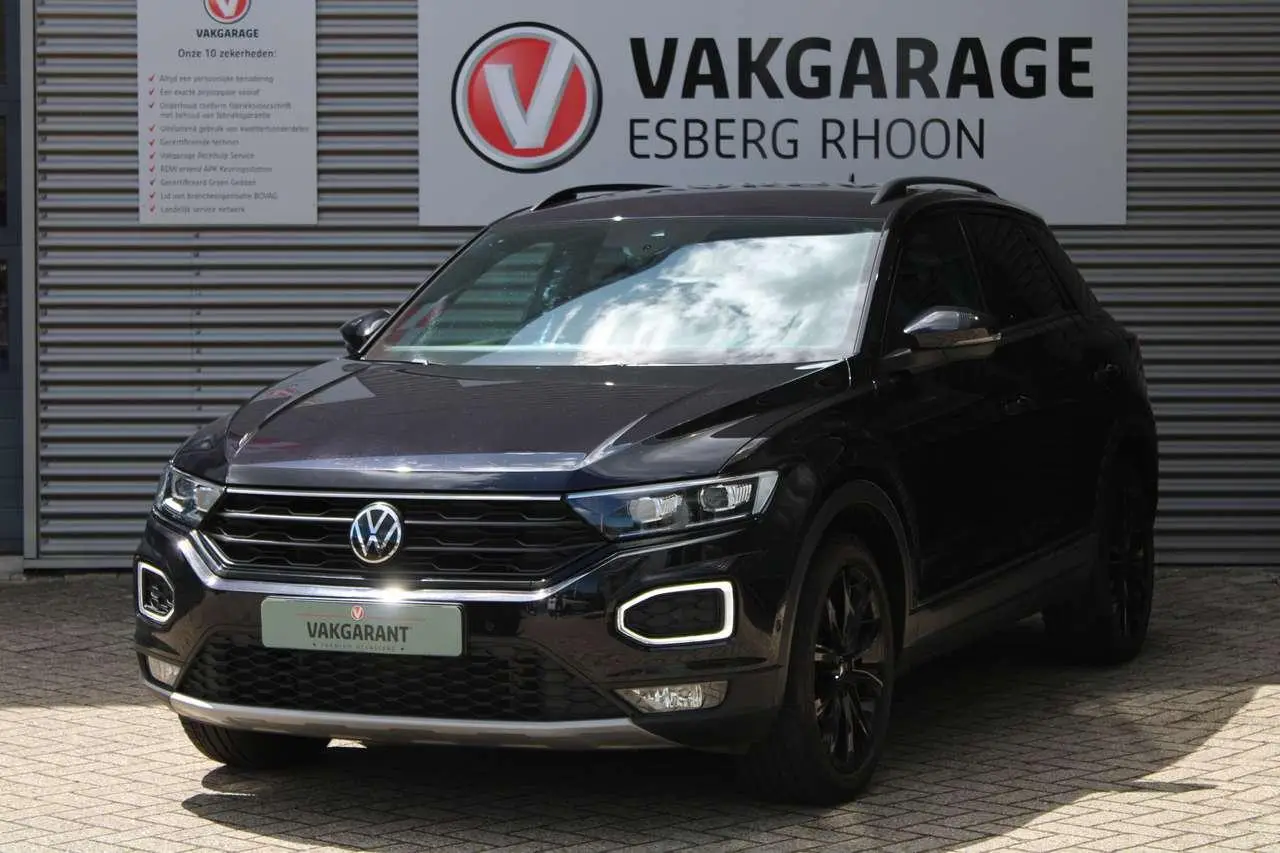 Photo 1 : Volkswagen T-roc 2020 Essence