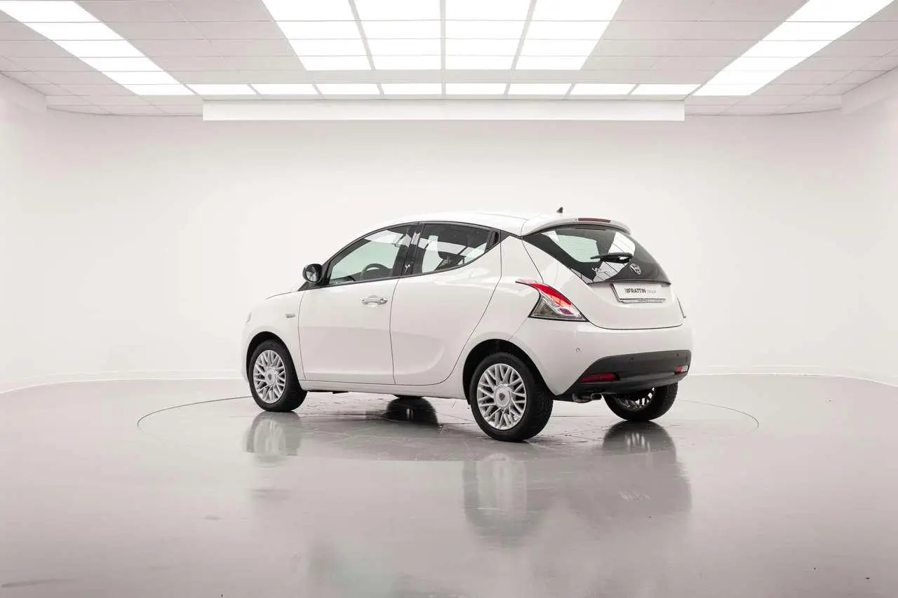 Photo 1 : Lancia Ypsilon 2015 Diesel