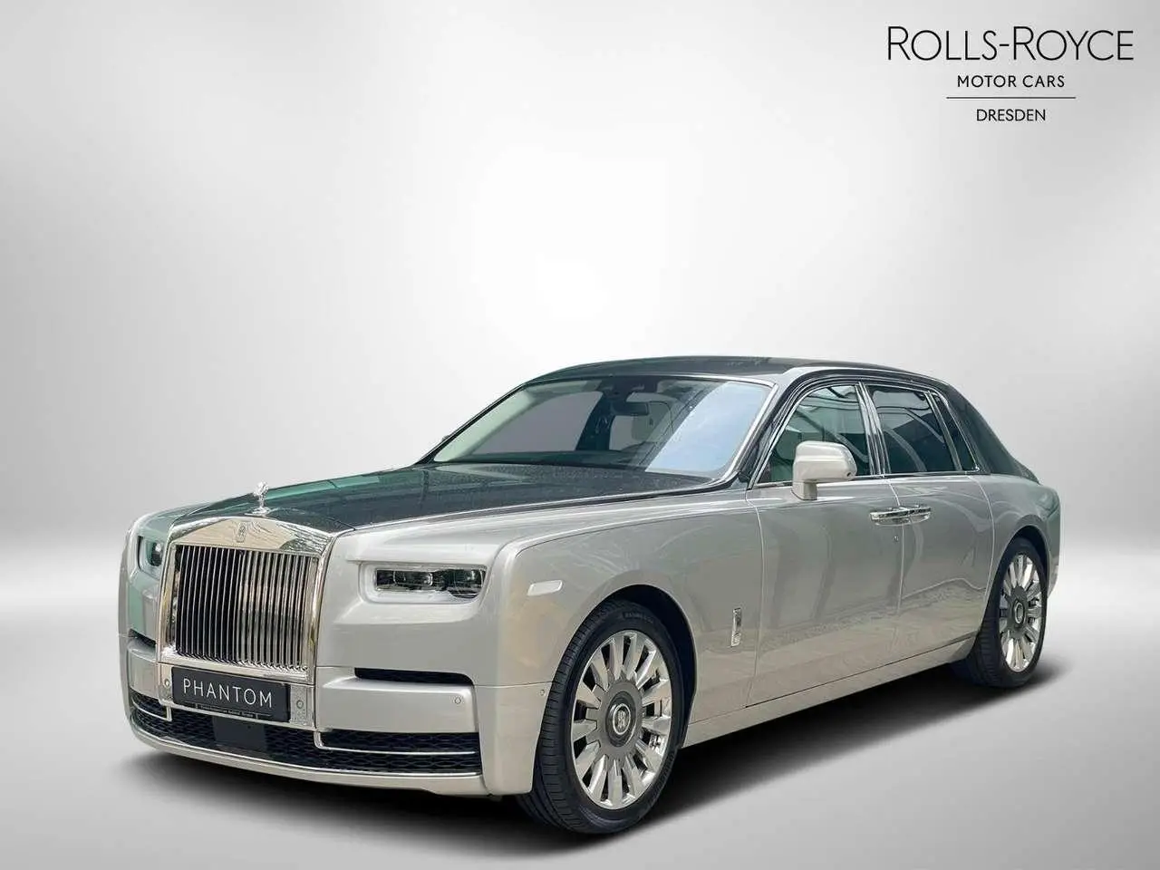 Photo 1 : Rolls-royce Phantom 2018 Petrol