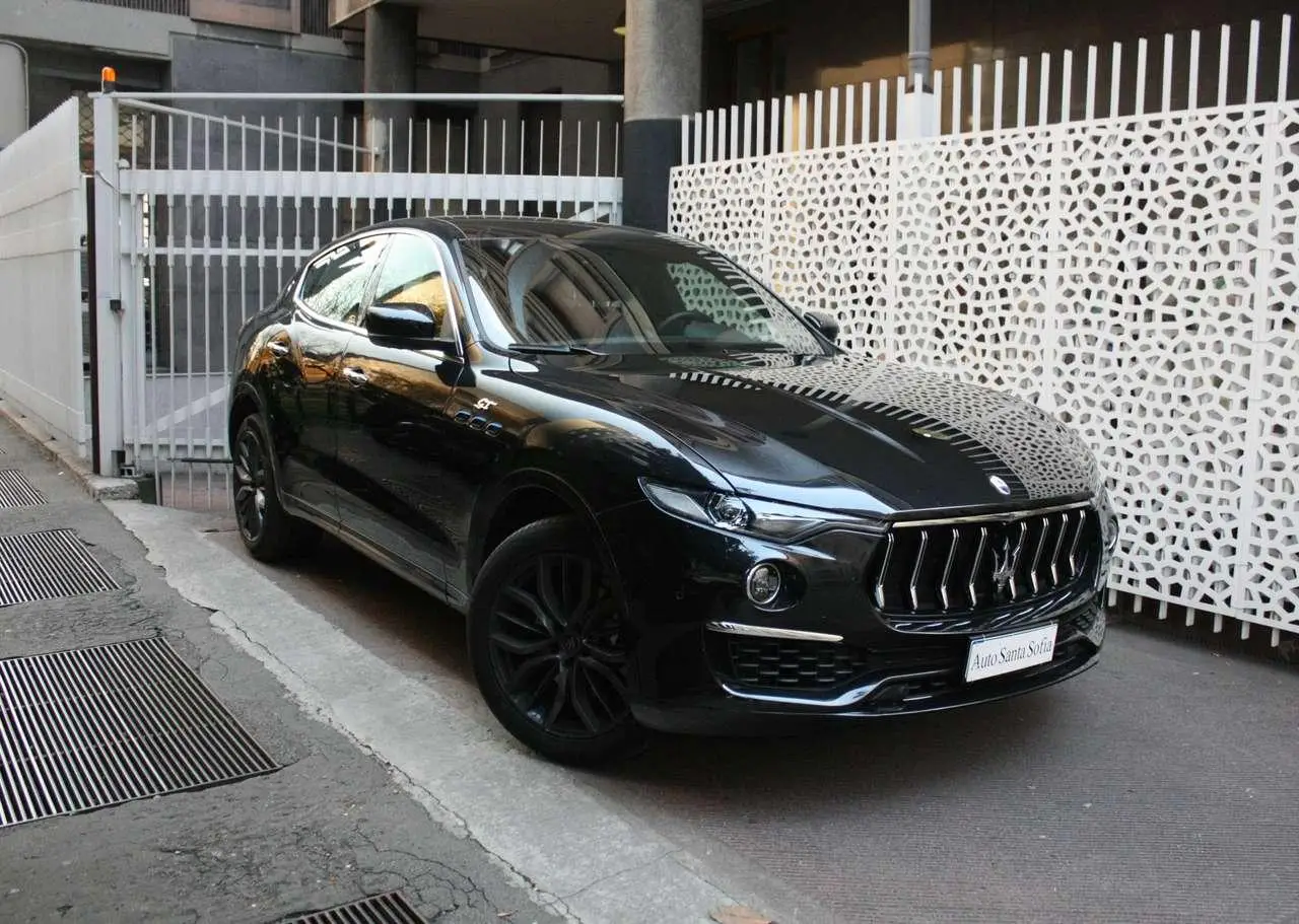 Photo 1 : Maserati Levante 2021 Hybride