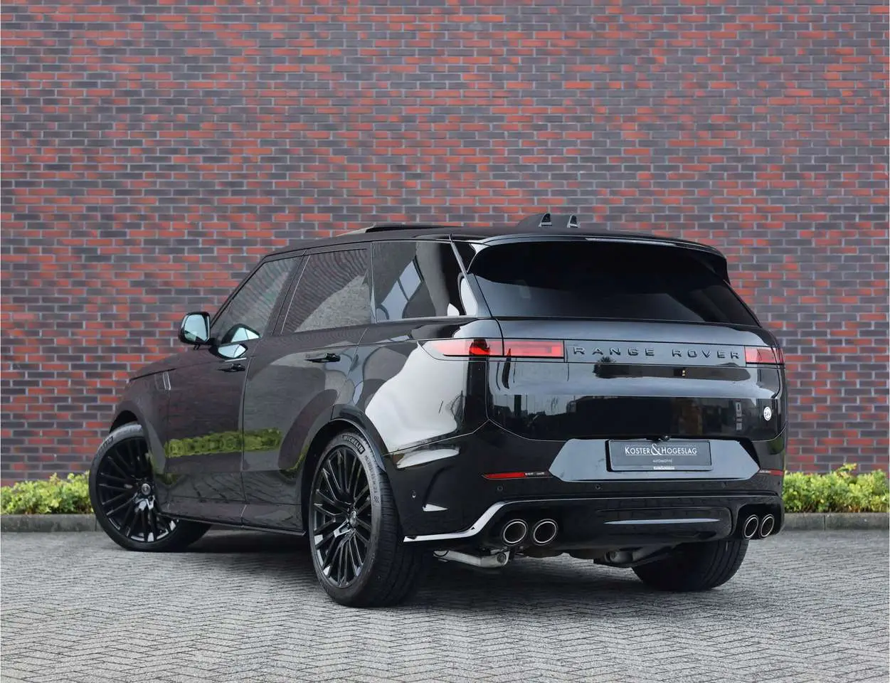 Photo 1 : Land Rover Range Rover Sport 2024 Essence