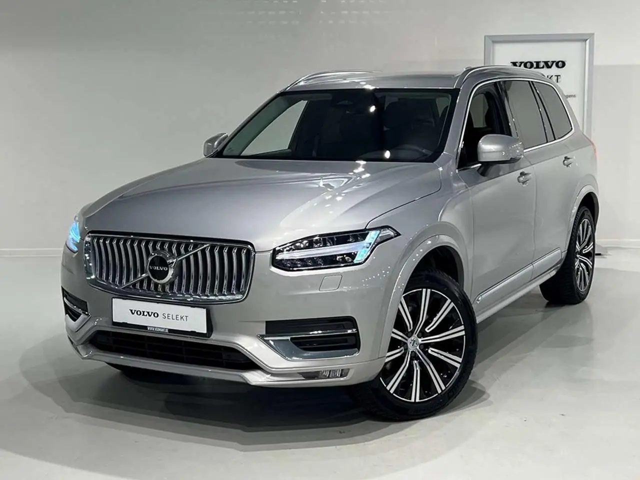 Photo 1 : Volvo Xc90 2023 Essence