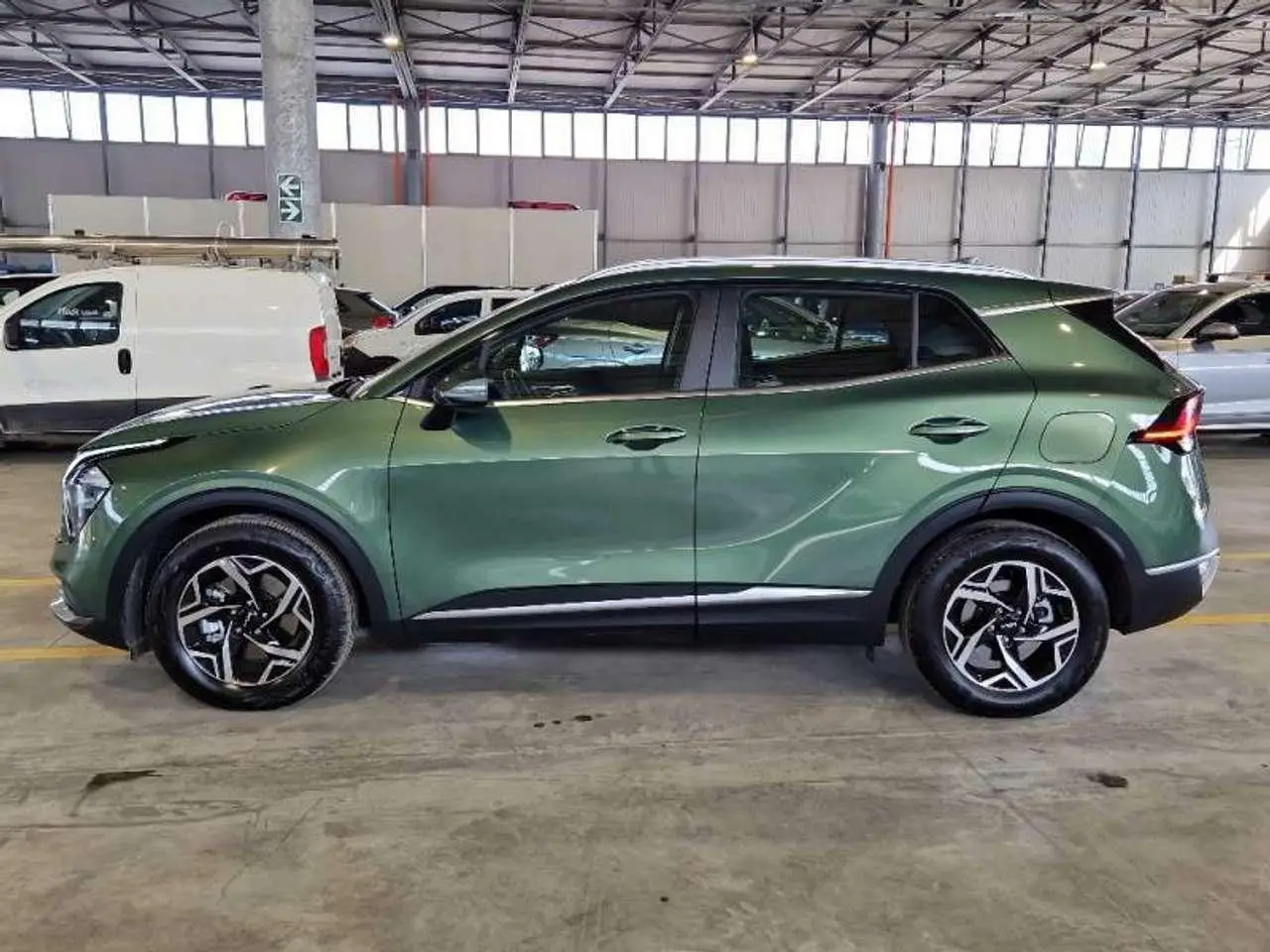 Photo 1 : Kia Sportage 2024 Hybride