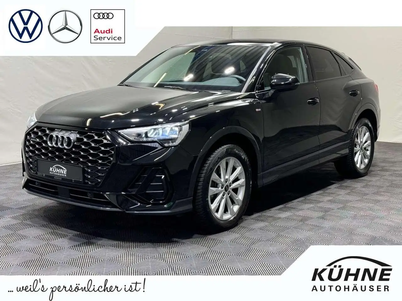 Photo 1 : Audi Q3 2023 Essence