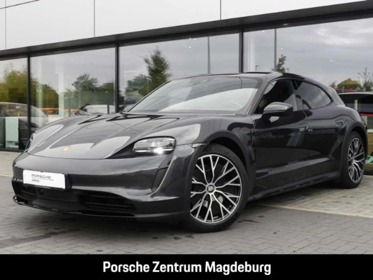 Photo 1 : Porsche Taycan 2022 Électrique