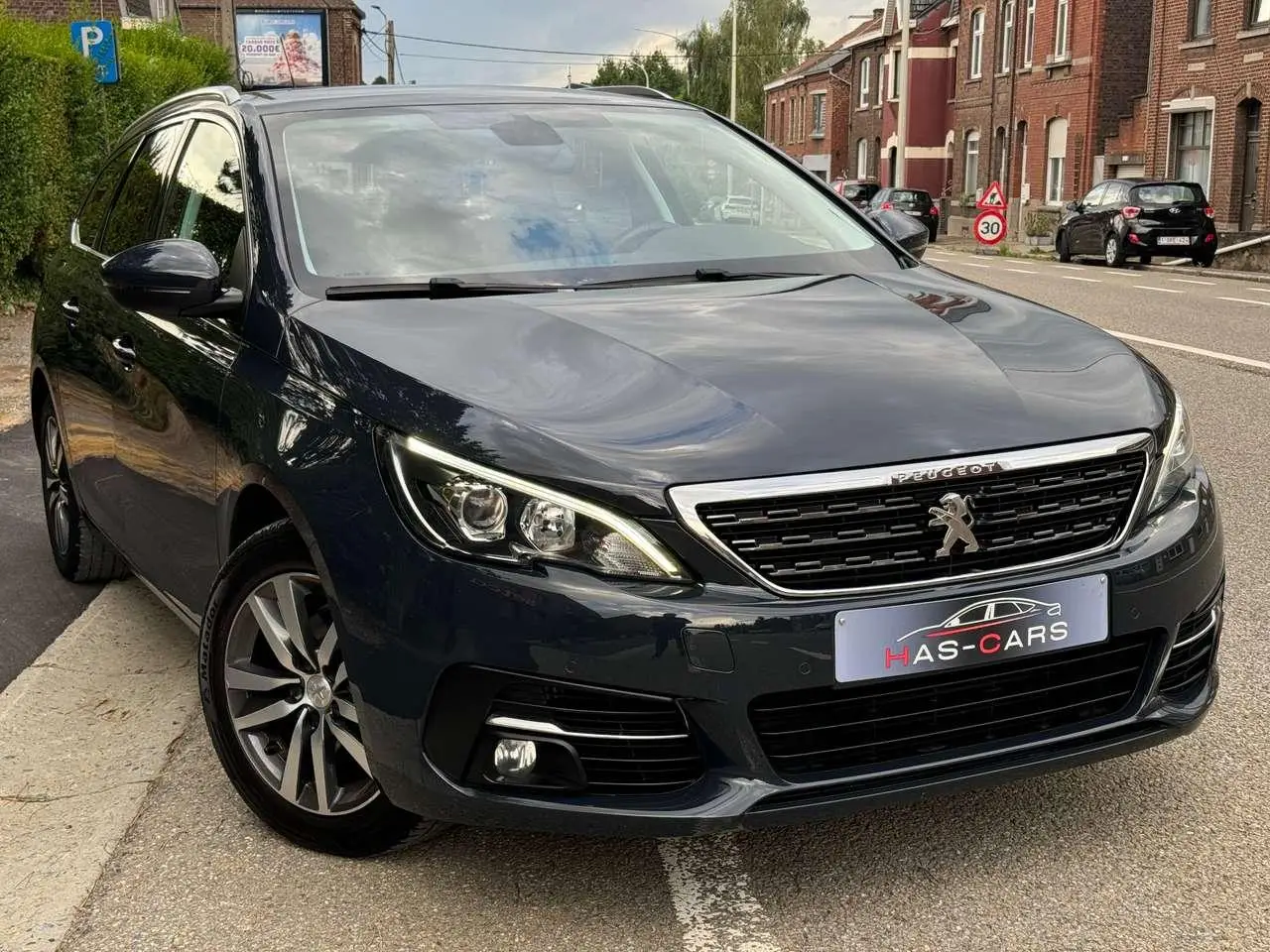 Photo 1 : Peugeot 308 2020 Essence