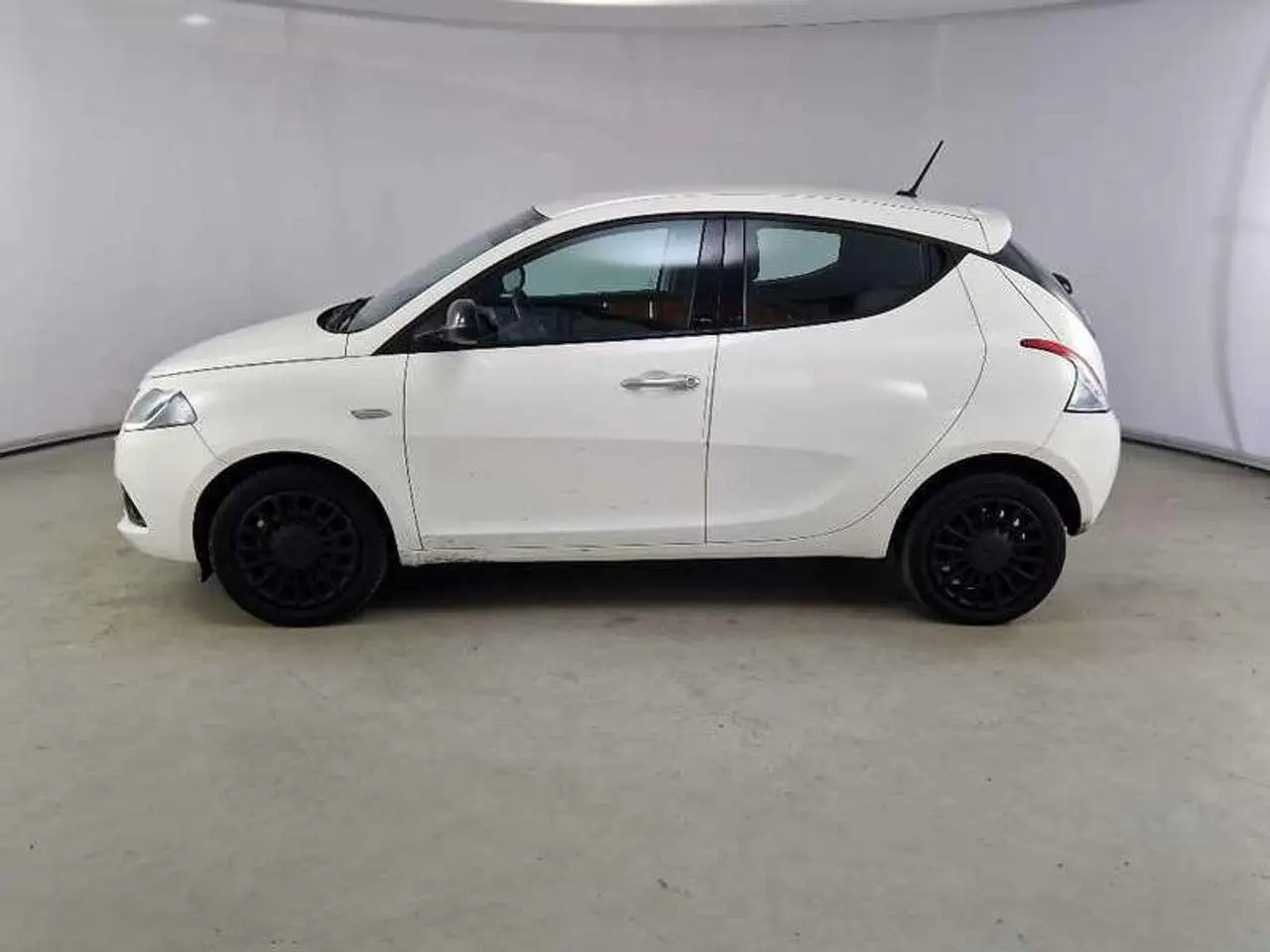 Photo 1 : Lancia Ypsilon 2022 Hybride