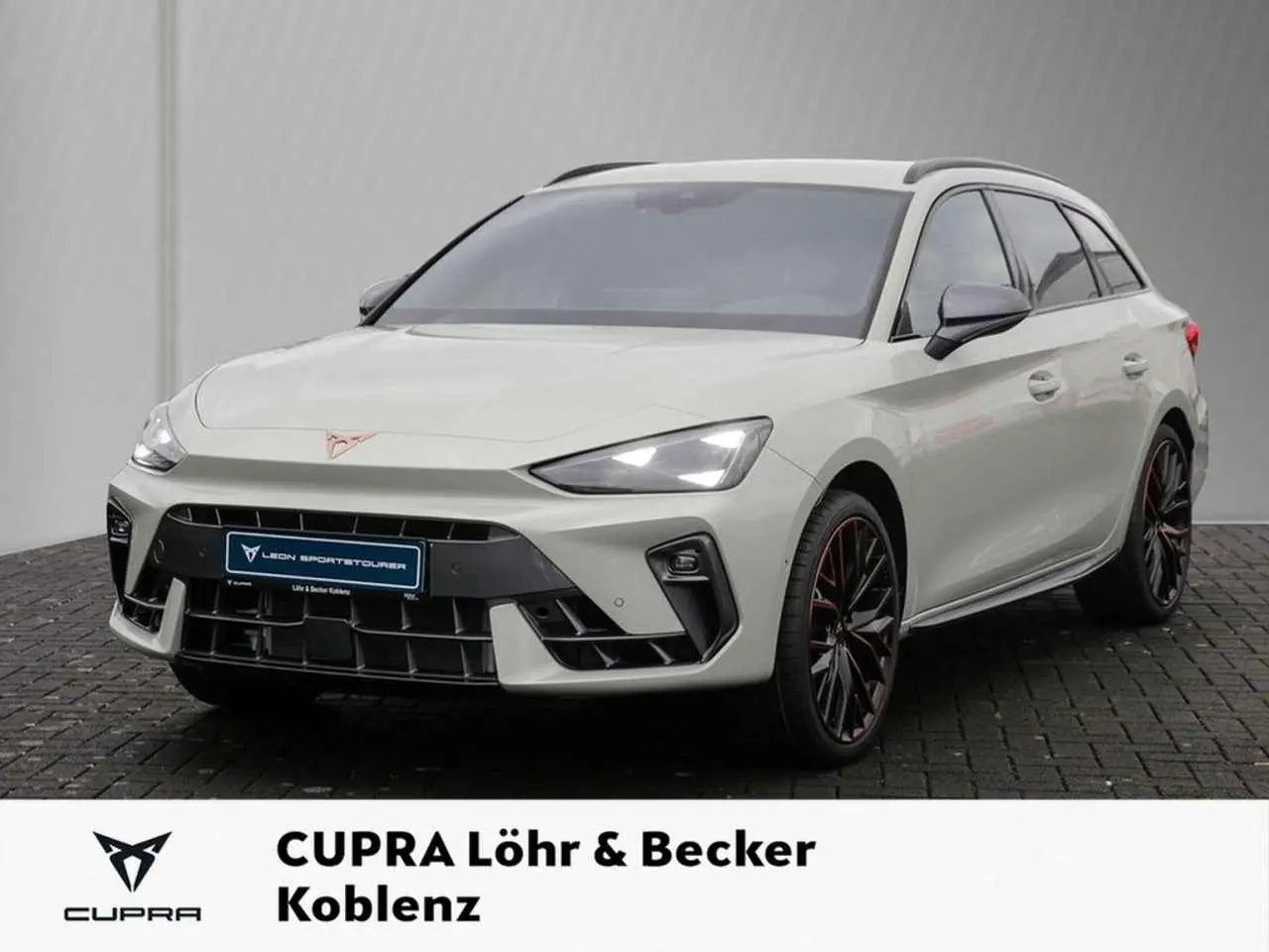 Photo 1 : Cupra Leon 2024 Petrol