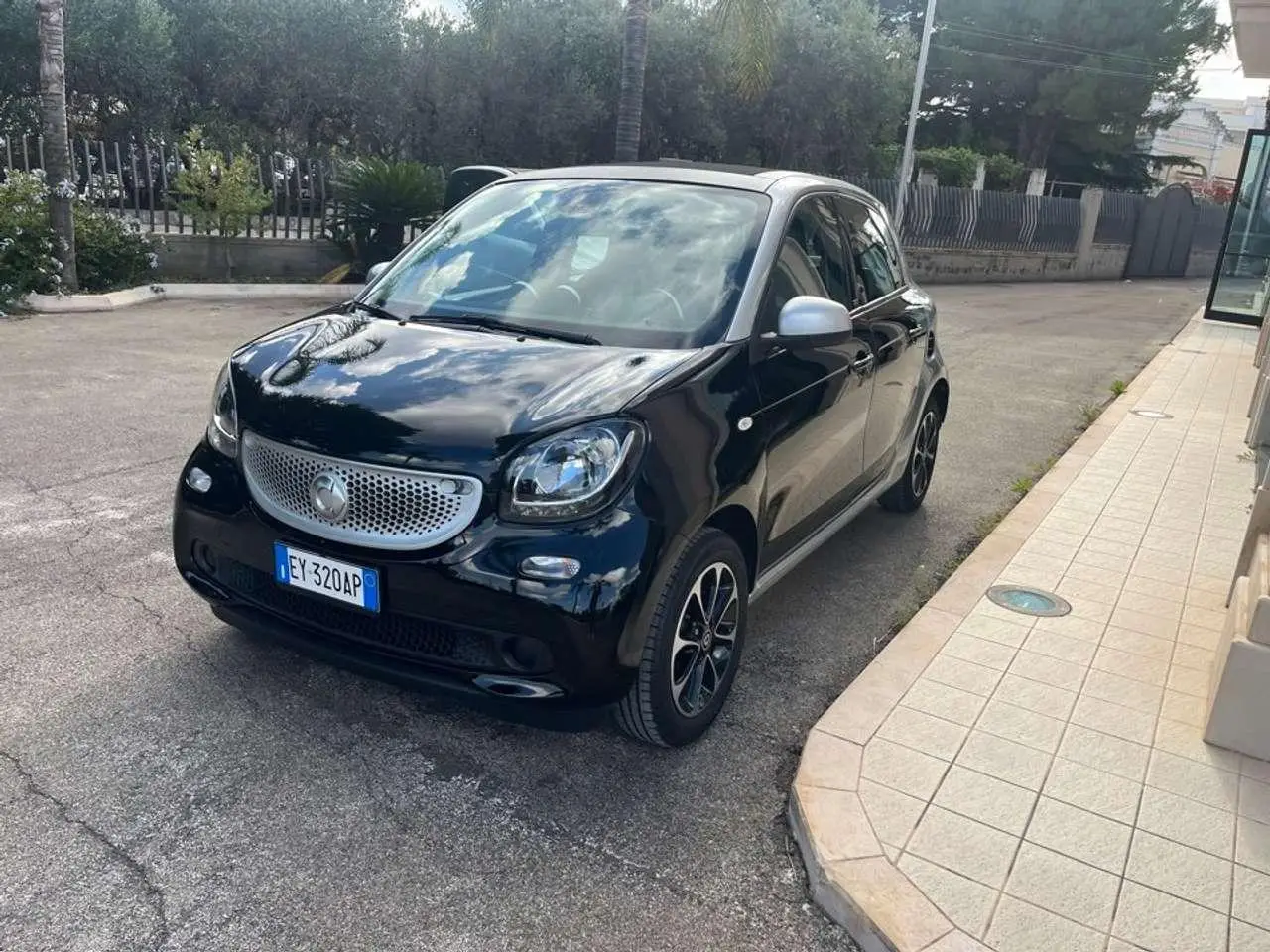 Photo 1 : Smart Forfour 2014 Essence