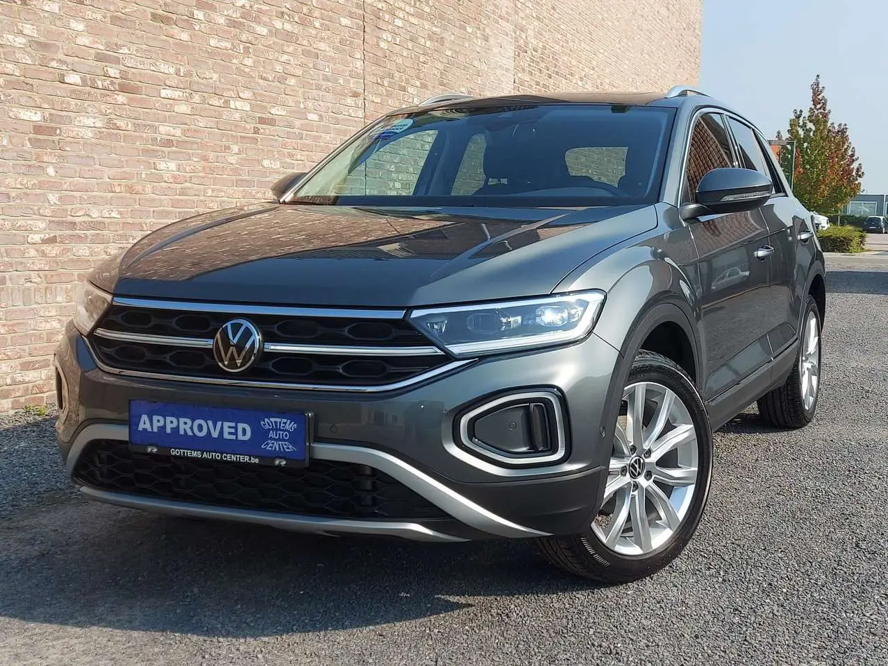 Photo 1 : Volkswagen T-roc 2023 Petrol