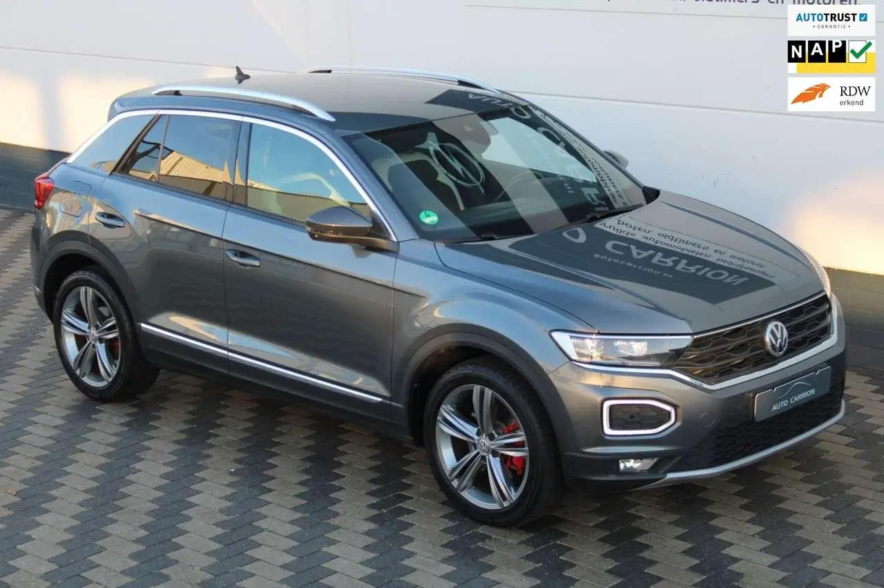 Photo 1 : Volkswagen T-roc 2019 Essence