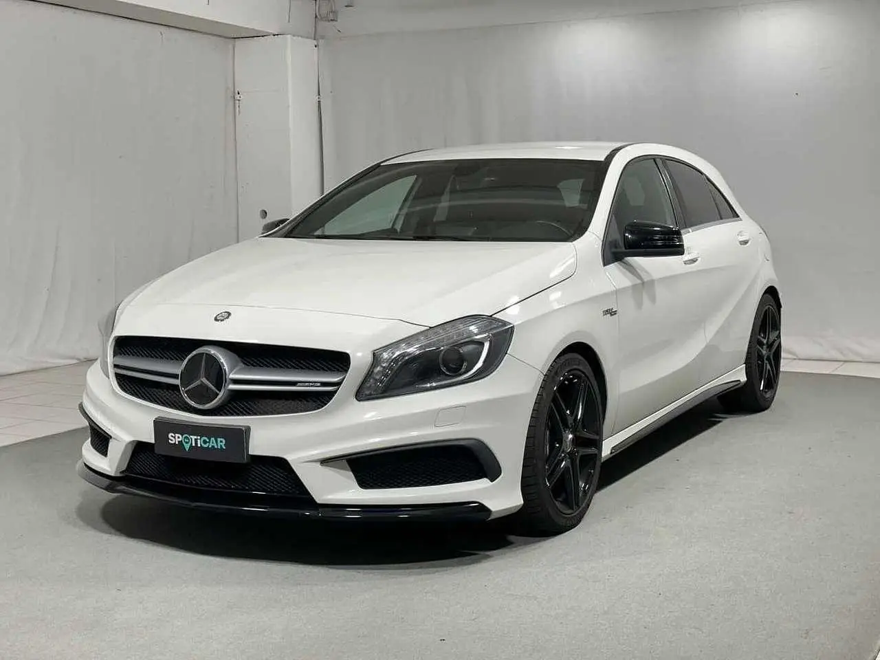 Photo 1 : Mercedes-benz Classe A 2015 Petrol