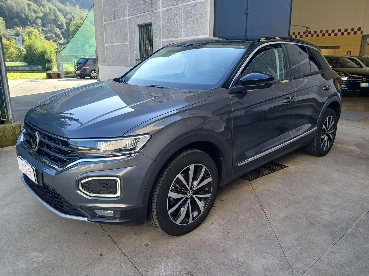 Photo 1 : Volkswagen T-roc 2021 Essence