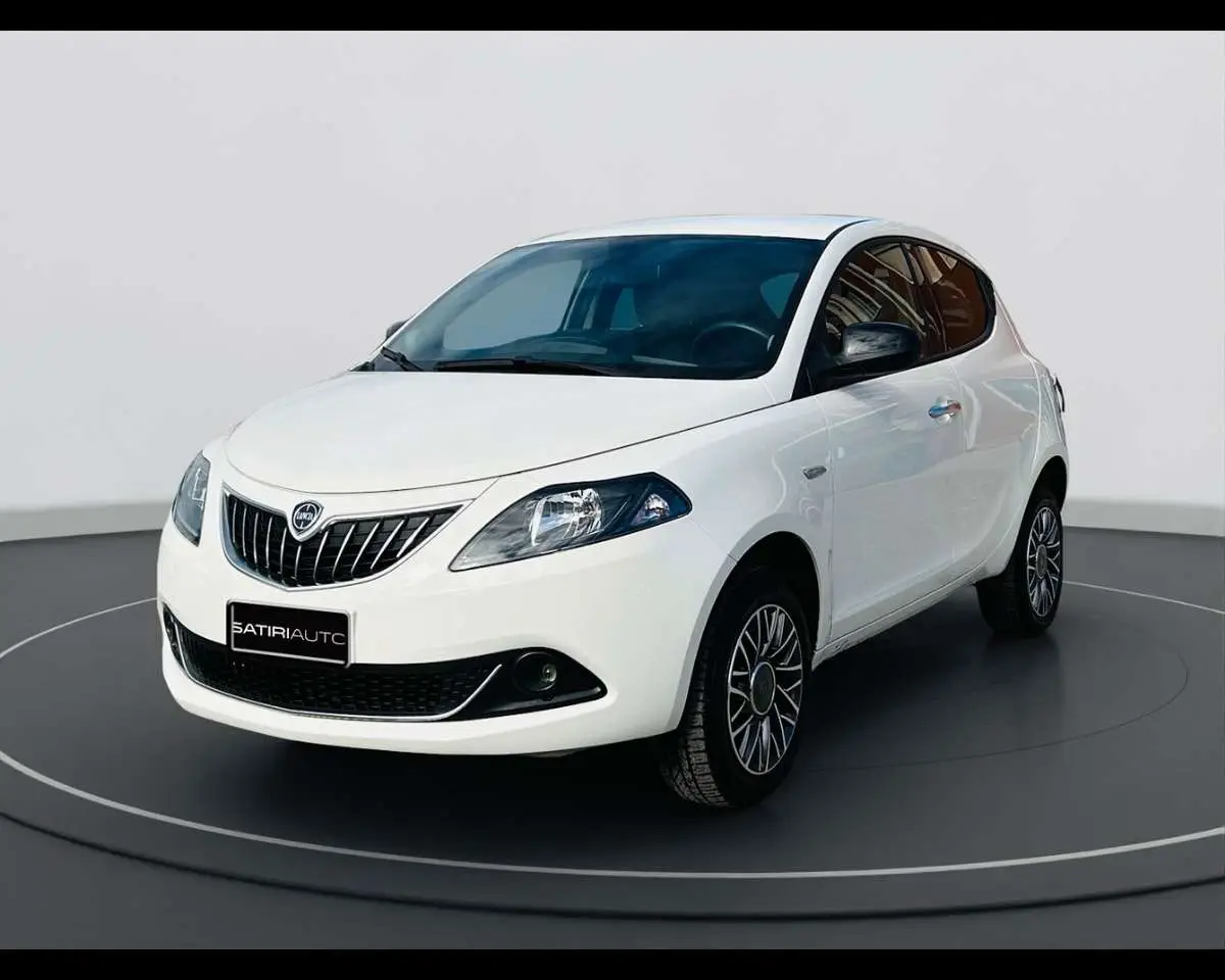 Photo 1 : Lancia Ypsilon 2022 Autres