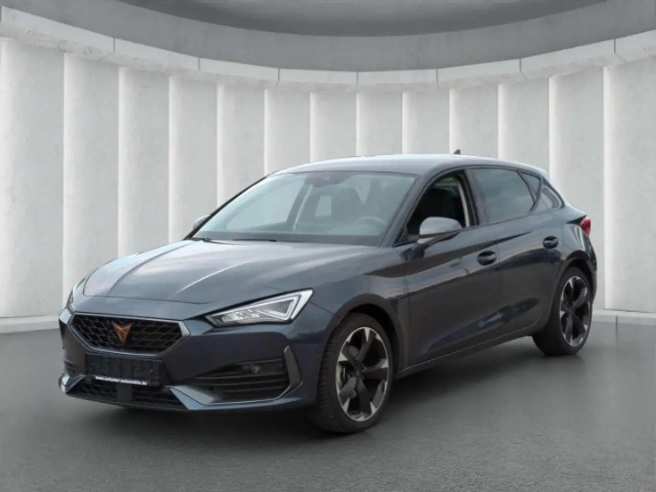 Photo 1 : Cupra Leon 2024 Petrol