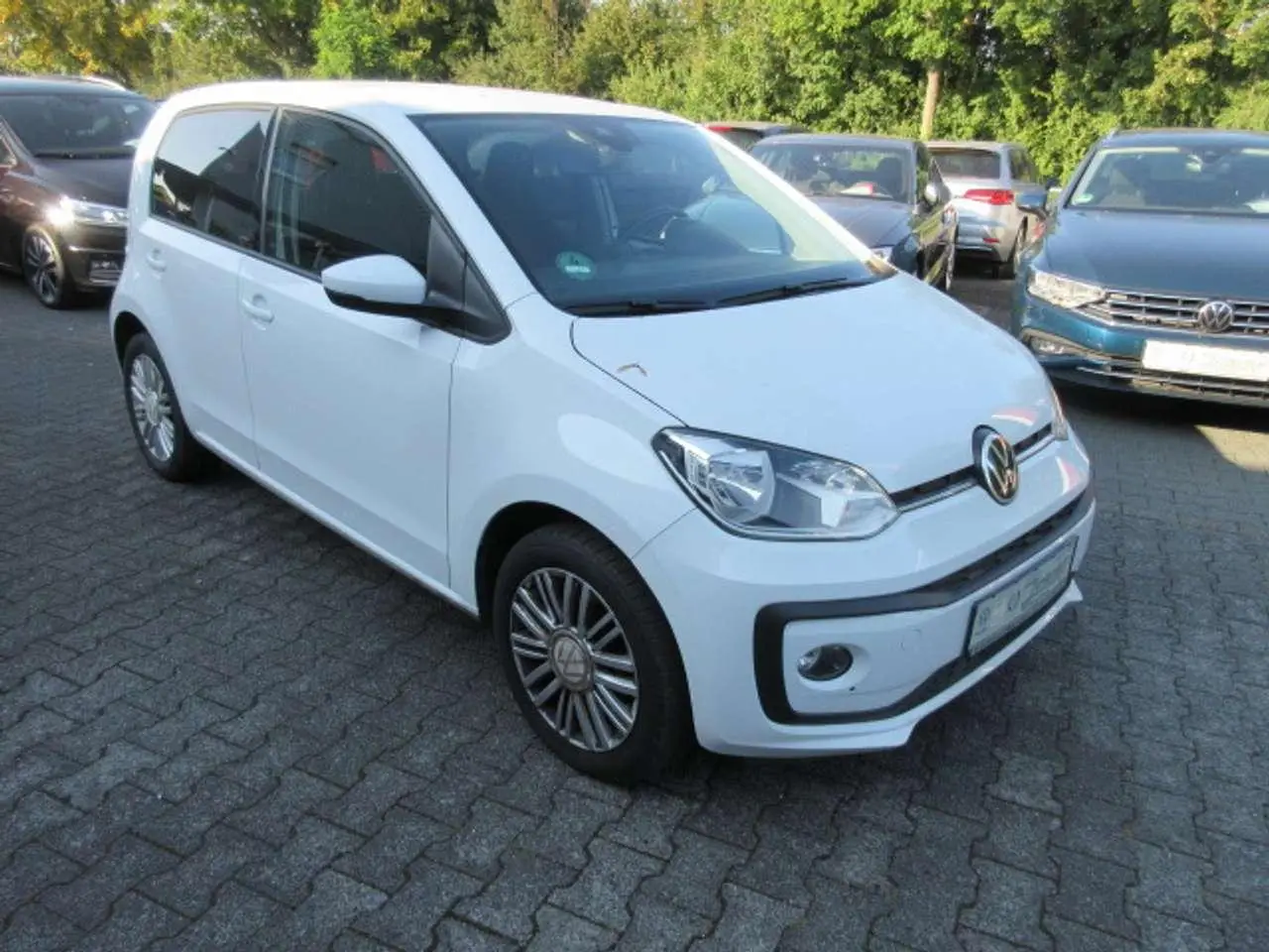 Photo 1 : Volkswagen Up! 2020 Petrol