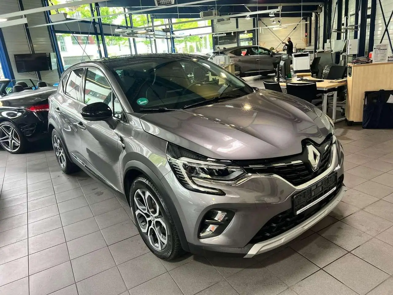 Photo 1 : Renault Captur 2023 Hybrid