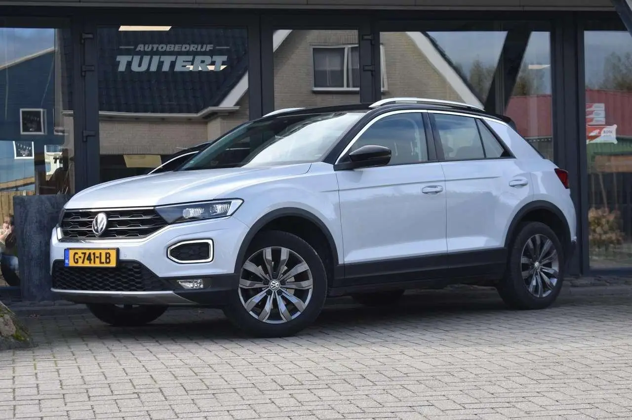 Photo 1 : Volkswagen T-roc 2019 Essence