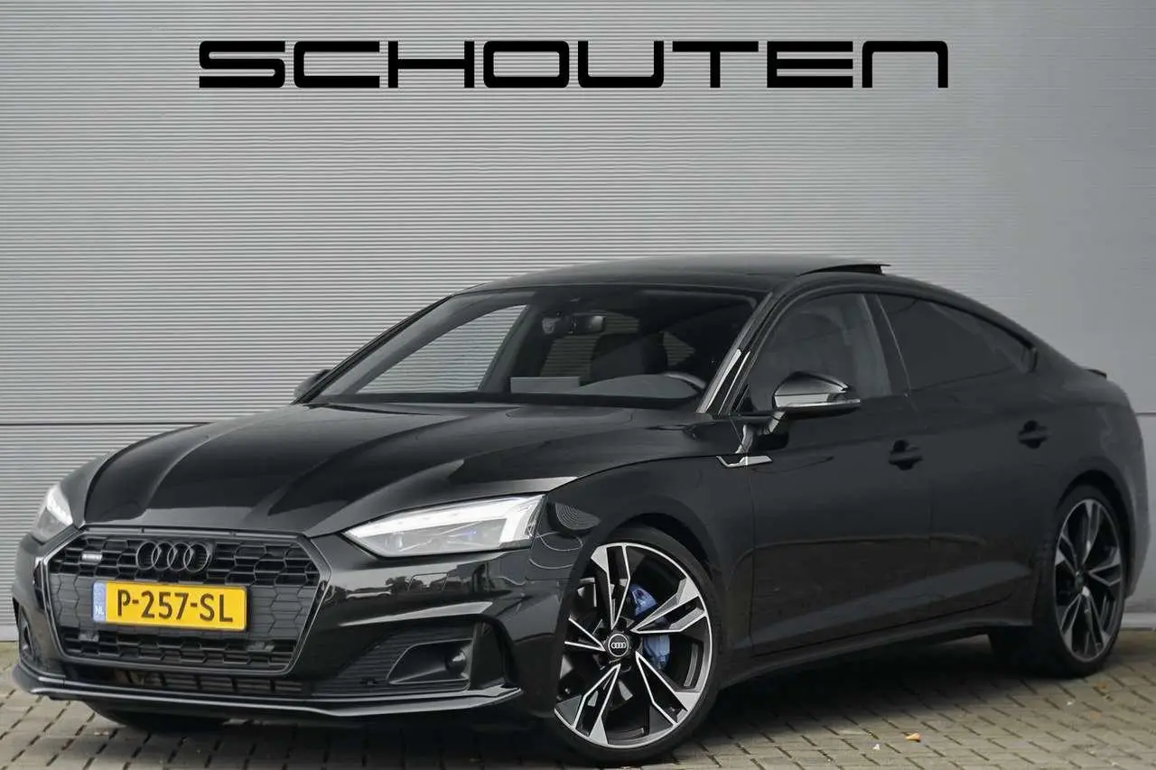 Photo 1 : Audi A5 2021 Essence